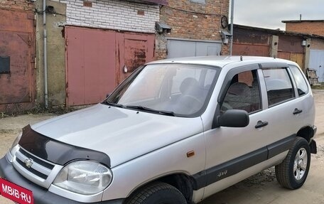 Chevrolet Niva I рестайлинг, 2004 год, 385 000 рублей, 7 фотография