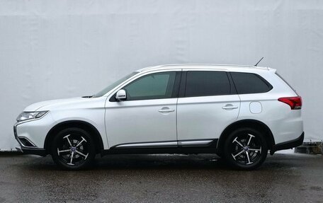 Mitsubishi Outlander III рестайлинг 3, 2016 год, 2 150 000 рублей, 8 фотография