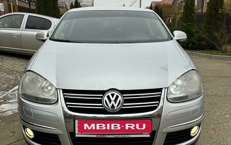 Volkswagen Jetta VI, 2010 год, 720 000 рублей, 2 фотография