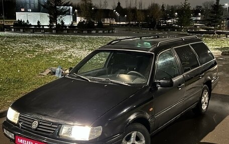 Volkswagen Passat B4, 1993 год, 148 000 рублей, 1 фотография