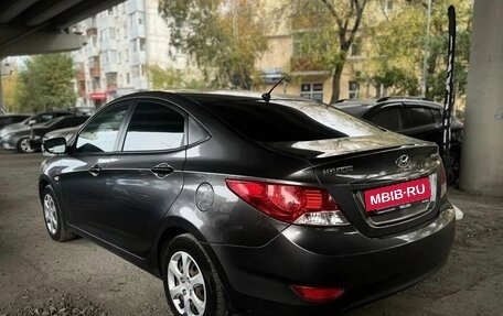 Hyundai Solaris II рестайлинг, 2011 год, 790 000 рублей, 4 фотография