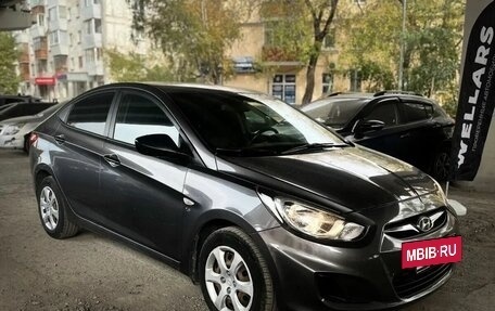 Hyundai Solaris II рестайлинг, 2011 год, 790 000 рублей, 3 фотография