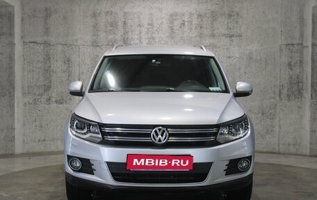 Volkswagen Tiguan I, 2013 год, 1 375 000 рублей, 2 фотография