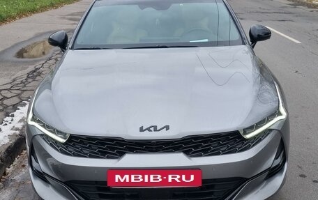 KIA K5, 2023 год, 5 500 000 рублей, 27 фотография