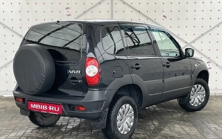 Chevrolet Niva I рестайлинг, 2018 год, 950 000 рублей, 4 фотография