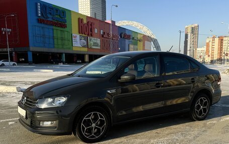 Volkswagen Polo VI (EU Market), 2018 год, 1 590 000 рублей, 2 фотография