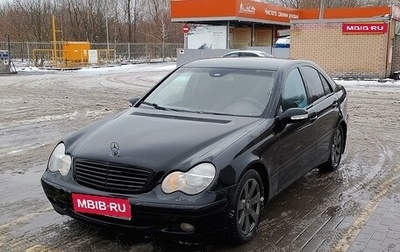 Mercedes-Benz C-Класс, 2003 год, 530 000 рублей, 1 фотография