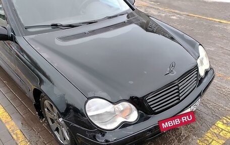 Mercedes-Benz C-Класс, 2003 год, 530 000 рублей, 5 фотография