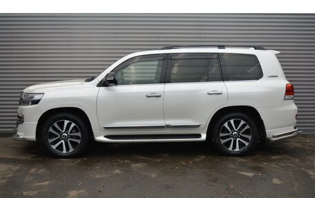 Toyota Land Cruiser 200, 2019 год, 5 750 000 рублей, 8 фотография