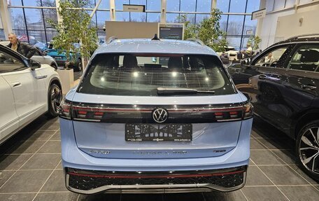 Volkswagen Tiguan, 2024 год, 7 100 000 рублей, 16 фотография