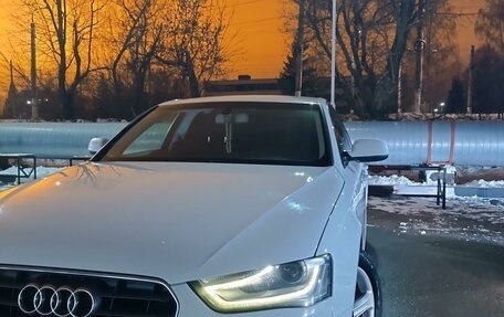 Audi A4, 2013 год, 1 300 000 рублей, 1 фотография