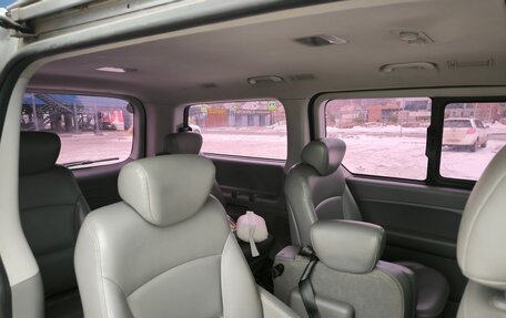 Hyundai Grand Starex Grand Starex I рестайлинг 2, 2012 год, 1 800 000 рублей, 9 фотография