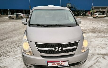 Hyundai Grand Starex Grand Starex I рестайлинг 2, 2012 год, 1 800 000 рублей, 2 фотография