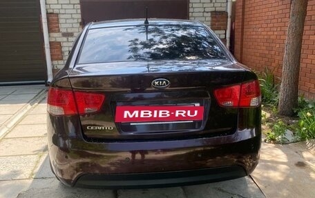 KIA Cerato III, 2010 год, 950 000 рублей, 4 фотография