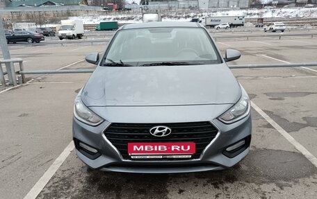 Hyundai Solaris II рестайлинг, 2018 год, 1 690 000 рублей, 4 фотография