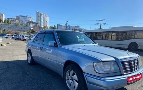 Mercedes-Benz W124, 1993 год, 850 000 рублей, 1 фотография