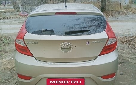 Hyundai Solaris II рестайлинг, 2013 год, 830 000 рублей, 4 фотография