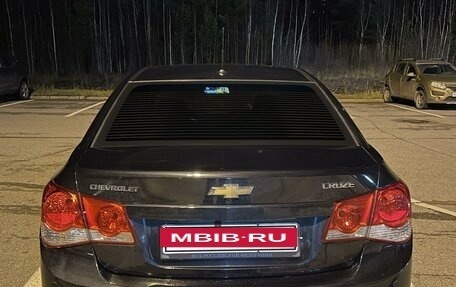 Chevrolet Cruze II, 2009 год, 600 000 рублей, 2 фотография