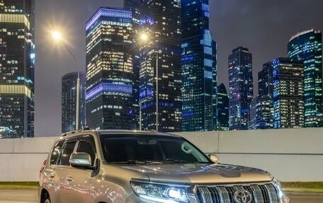 Toyota Land Cruiser Prado 150 рестайлинг 2, 2018 год, 5 550 000 рублей, 3 фотография