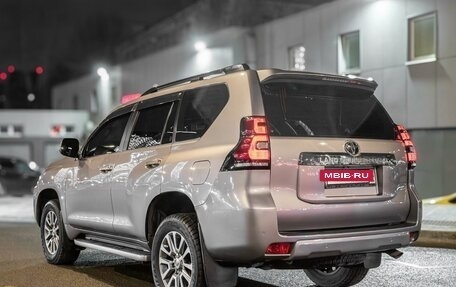 Toyota Land Cruiser Prado 150 рестайлинг 2, 2018 год, 5 550 000 рублей, 10 фотография