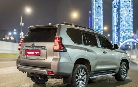 Toyota Land Cruiser Prado 150 рестайлинг 2, 2018 год, 5 550 000 рублей, 9 фотография