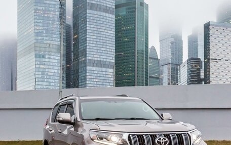 Toyota Land Cruiser Prado 150 рестайлинг 2, 2018 год, 5 550 000 рублей, 16 фотография