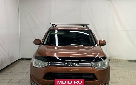 Mitsubishi Outlander III рестайлинг 3, 2012 год, 1 500 000 рублей, 2 фотография