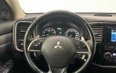 Mitsubishi Outlander III рестайлинг 3, 2012 год, 1 500 000 рублей, 11 фотография