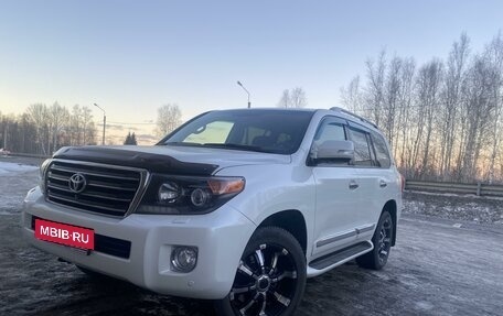 Toyota Land Cruiser 200, 2014 год, 4 780 000 рублей, 2 фотография