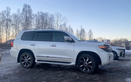 Toyota Land Cruiser 200, 2014 год, 4 780 000 рублей, 7 фотография