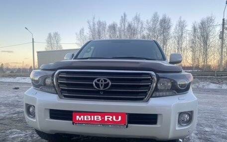 Toyota Land Cruiser 200, 2014 год, 4 780 000 рублей, 8 фотография