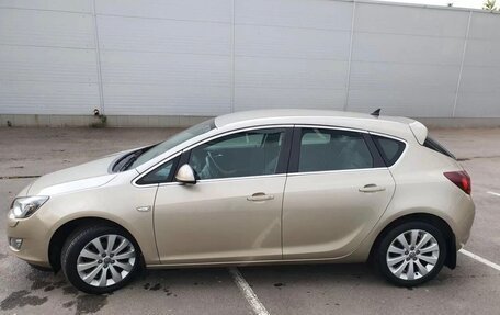 Opel Astra J, 2012 год, 910 000 рублей, 6 фотография