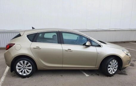 Opel Astra J, 2012 год, 910 000 рублей, 7 фотография