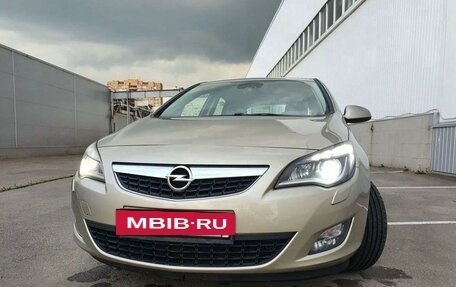 Opel Astra J, 2012 год, 910 000 рублей, 11 фотография