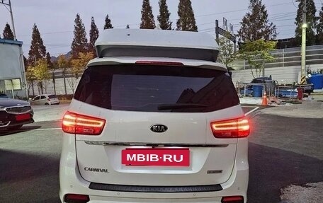 KIA Carnival III, 2020 год, 2 419 000 рублей, 5 фотография