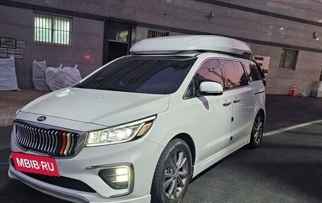 KIA Carnival III, 2020 год, 2 419 000 рублей, 3 фотография