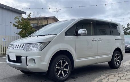 Mitsubishi Delica D:5 I, 2019 год, 2 270 000 рублей, 3 фотография