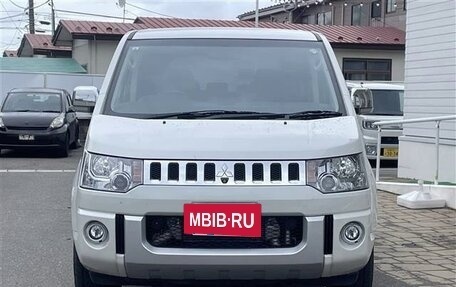 Mitsubishi Delica D:5 I, 2019 год, 2 270 000 рублей, 2 фотография