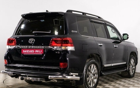 Toyota Land Cruiser 200, 2018 год, 7 789 000 рублей, 5 фотография