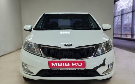 KIA Rio III рестайлинг, 2014 год, 985 000 рублей, 2 фотография