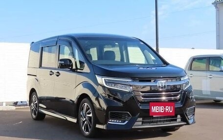 Honda Stepwgn IV, 2021 год, 1 750 000 рублей, 3 фотография