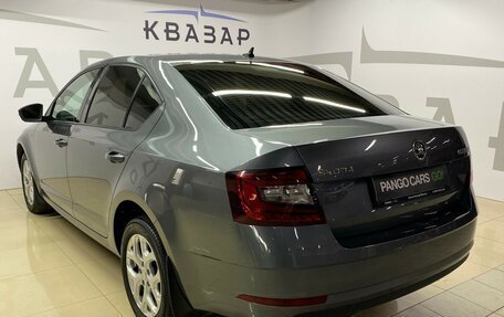 Skoda Octavia, 2018 год, 1 695 000 рублей, 3 фотография