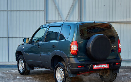 Chevrolet Niva I рестайлинг, 2016 год, 745 000 рублей, 6 фотография