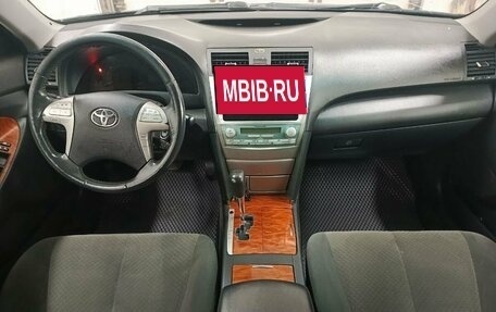 Toyota Camry, 2008 год, 1 260 000 рублей, 10 фотография