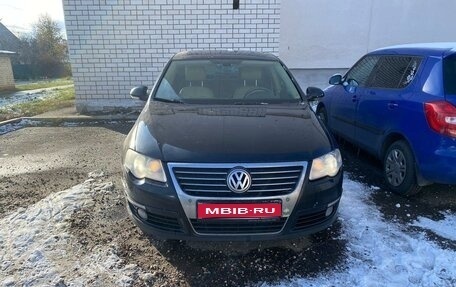 Volkswagen Passat B6, 2005 год, 540 000 рублей, 1 фотография