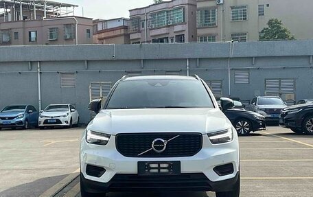 Volvo XC40 I, 2021 год, 3 367 035 рублей, 2 фотография