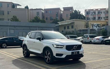 Volvo XC40 I, 2021 год, 3 367 035 рублей, 4 фотография