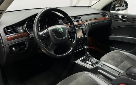 Skoda Superb III рестайлинг, 2013 год, 1 050 000 рублей, 12 фотография