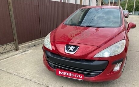 Peugeot 308 II, 2011 год, 550 000 рублей, 2 фотография