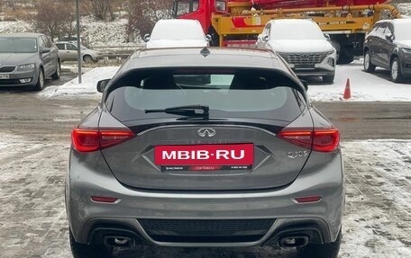 Infiniti Q30, 2016 год, 2 250 000 рублей, 6 фотография